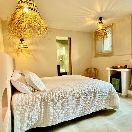 La Parenthese Du Var - Chambre D'Hotes Petits Dejeuners Inclus Et Terrasse Ombragee Saint-Antonin-du-Var Dış mekan fotoğraf