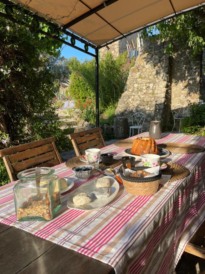 La Parenthese Du Var - Chambre D'Hotes Petits Dejeuners Inclus Et Terrasse Ombragee Saint-Antonin-du-Var Dış mekan fotoğraf