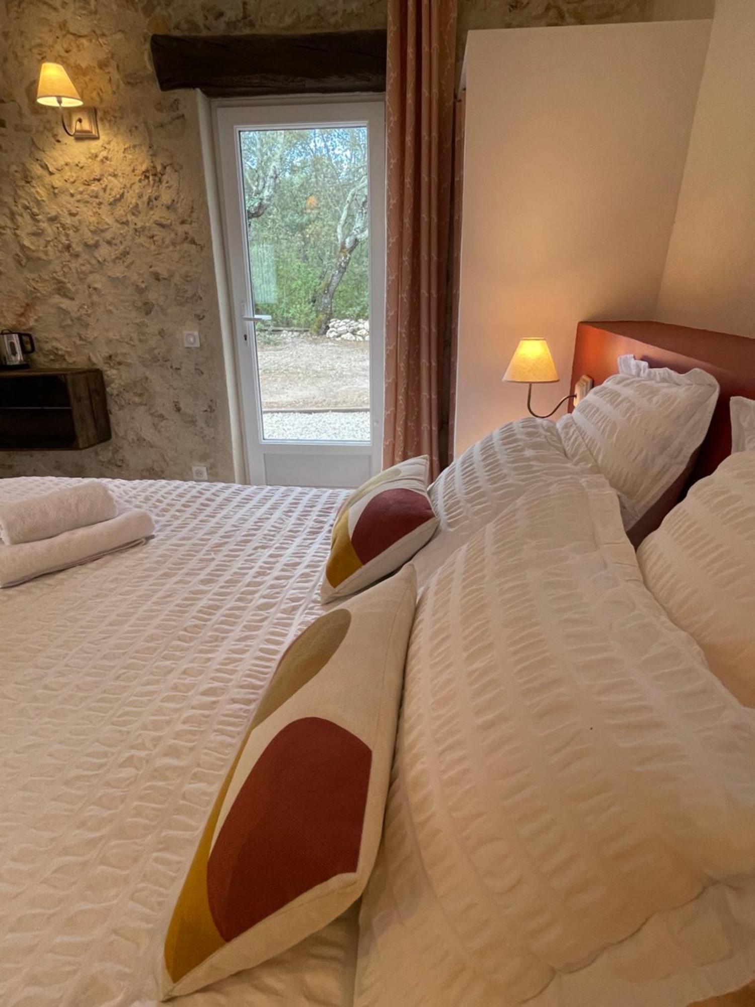 La Parenthese Du Var - Chambre D'Hotes Petits Dejeuners Inclus Et Terrasse Ombragee Saint-Antonin-du-Var Dış mekan fotoğraf